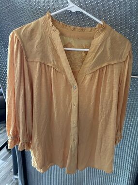 Source Unknown Light Peach Embroidered Button-Down Top